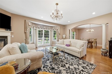 Luxury, privacy and low-maintenance living come together in this - photo 4