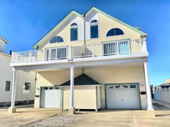 Lake Townhome/Townhouse Off Market in Sea Isle City, New Jersey