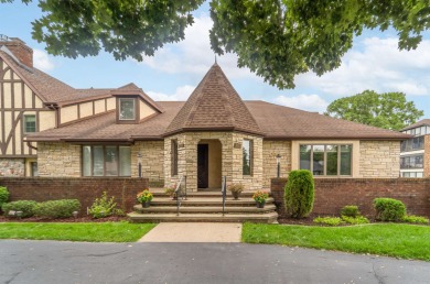 Lake Condo For Sale in Appleton, Wisconsin