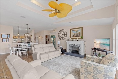 Extraordinary Triple-Wide 3BR/2BA Furnished Home in Premier 55+ - photo 4