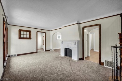 Don't miss this beautifully maintained Colonial-style home in - photo 5