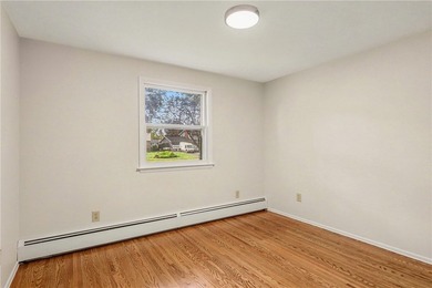 With fresh cosmetic updates throughout, 25 Gayla Dr reflects the - photo 12