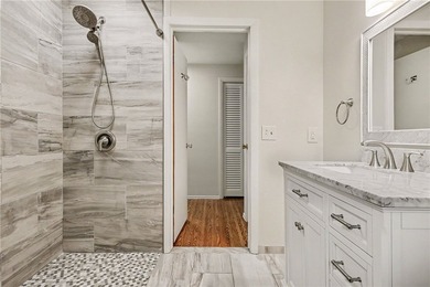 With fresh cosmetic updates throughout, 25 Gayla Dr reflects the - photo 14