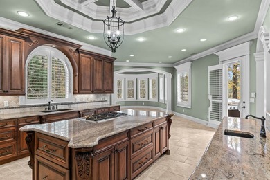 EXQUISITE CASTLE-LIKE ESTATE WITH SUNNING GOLF COURSE VIEWS ! - photo 16