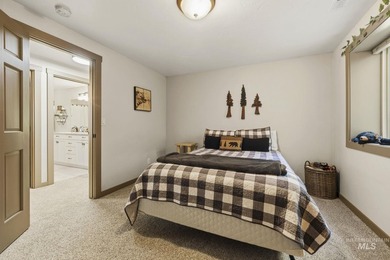Under $1M for premier golf course frontage in McCall, this is - photo 20