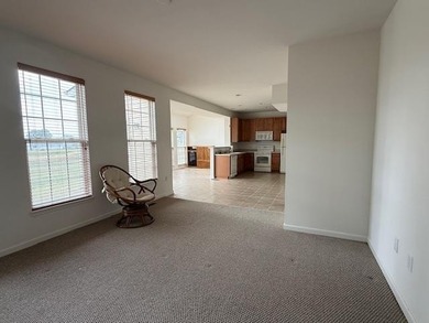 Welcome to life on the golf course in the sought-after community - photo 20
