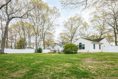 Welcome home to this immaculate and move in ready ranch home in - photo 21