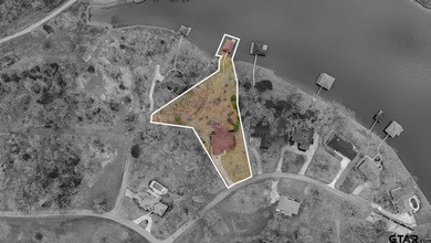 Appealing waterfront home on beautiful Lake Bob Sandlin, built - photo 34