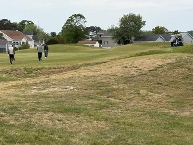 Welcome to life on the golf course in the sought-after community - photo 45