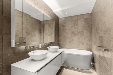 There are residences that offer views, and then there are homes - photo 8