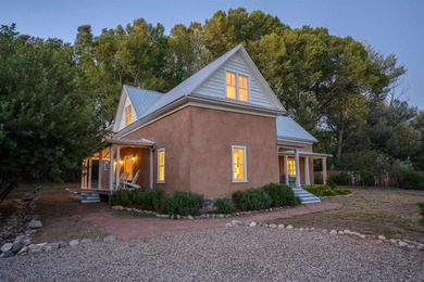 (private lake, pond, creek) Home For Sale in Arroyo Hondo New Mexico