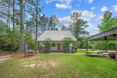 Welcome to your own private retreat in Rayburn Country! Nestled - photo 7