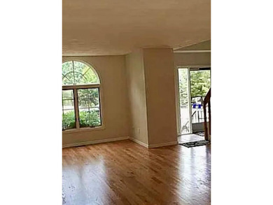 Townhouse style condo with full basement. Located at the end in - photo 2