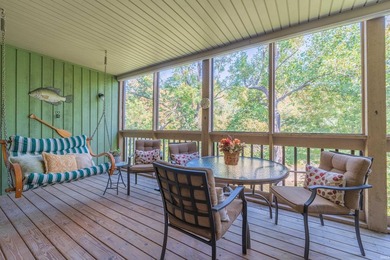 Welcome to this beautifully appointed 2-bedroom, 2-bath - photo 9