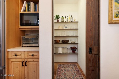 Offered for the first time, Porque No Ranch is a private - photo 9