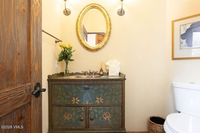 Offered for the first time, Porque No Ranch is a private - photo 10