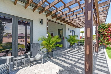 Tucked away in a quiet, secluded setting yet optimally - photo 11