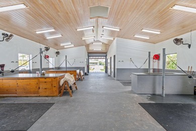 Tucked away in a quiet, secluded setting yet optimally - photo 13