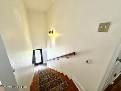 Welcome to this beautiful two s tory residence that perfectly - photo 29