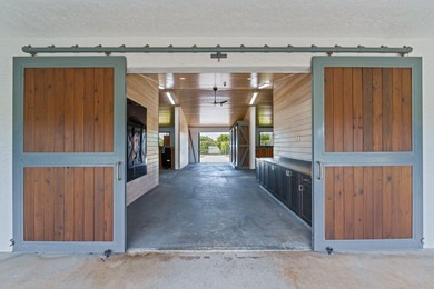 Tucked away in a quiet, secluded setting yet optimally - photo 48