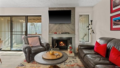 Escape to the beauty of Lake Monroe and discover easy, turnkey - photo 7