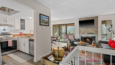 Escape to the beauty of Lake Monroe and discover easy, turnkey - photo 9