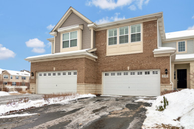 Lake Townhome/Townhouse Off Market in Naperville, Illinois