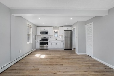 Unique two-family log cabin in the desirable Riverside area - photo 10