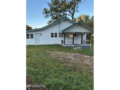 Norris Lake Home For Sale in Lafollette Tennessee