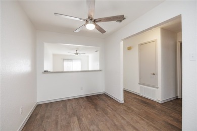 Income generating townhome! Beautifully renovated Central Corpus - photo 13