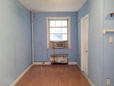 Don't miss this excellent investment or owner-occupant - photo 4