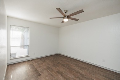 Income generating townhome! Beautifully renovated Central Corpus - photo 15