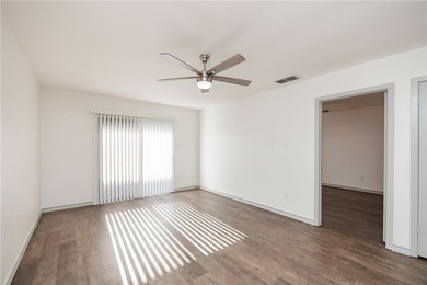 Income generating townhome! Beautifully renovated Central Corpus - photo 24