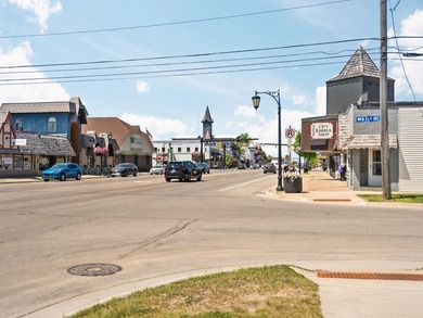 1,122 sq ft of retail space in this high traffic exposure - photo 41