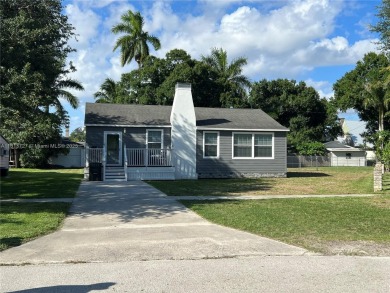 Lake Home For Sale in Clewiston, Florida