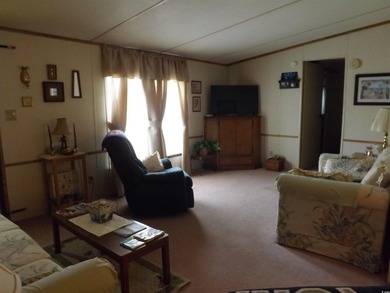 Come and check this manufactured home out with a lot going for - photo 5