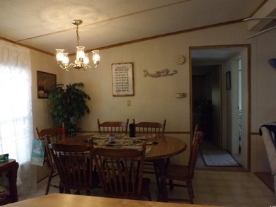 Come and check this manufactured home out with a lot going for - photo 9