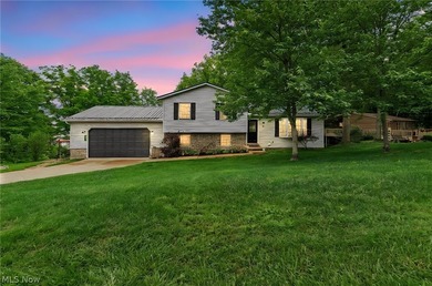Beautifully updated 3 bedroom, 2 full bath home with year-round - photo 1