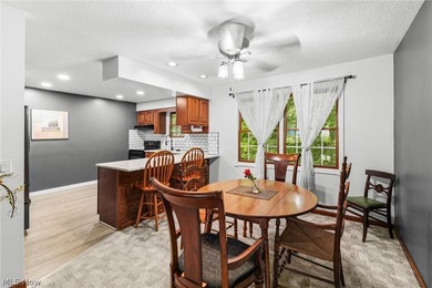 Beautifully updated 3 bedroom, 2 full bath home with year-round - photo 7