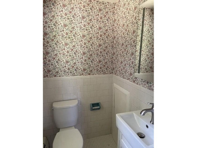 THIS 3 BEDROOM, ONE AND A HALF BATH RANCH HAS BEEN WELL - photo 10
