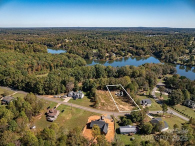 Moss Lake/Kings Mountain Reservoir Home For Sale in Cherryville North Carolina