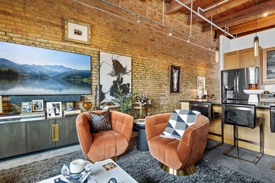 Originally built in 1900, this Historical North Loop Loft - photo 13