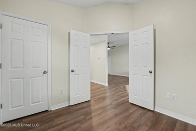 Welcome to Turtle Creek! This well-maintained 3-bedroom, 2-bath - photo 16