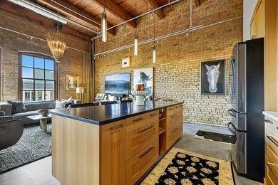 Originally built in 1900, this Historical North Loop Loft - photo 17