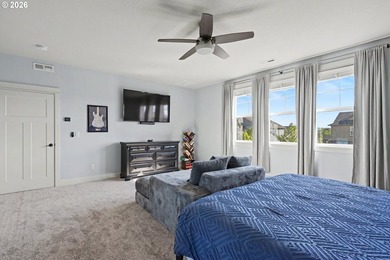 Welcome to your Dream Multi-Generational Home! This Exquisite - photo 18