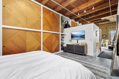 Originally built in 1900, this Historical North Loop Loft - photo 28