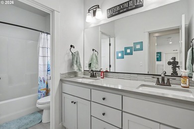 Welcome to your Dream Multi-Generational Home! This Exquisite - photo 28
