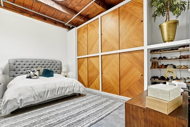 Originally built in 1900, this Historical North Loop Loft - photo 29
