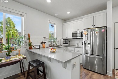 Welcome to your Dream Multi-Generational Home! This Exquisite - photo 35