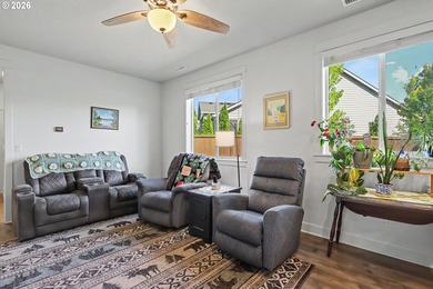 Welcome to your Dream Multi-Generational Home! This Exquisite - photo 36